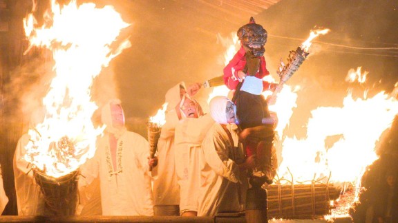 瀧山寺　鬼祭り
